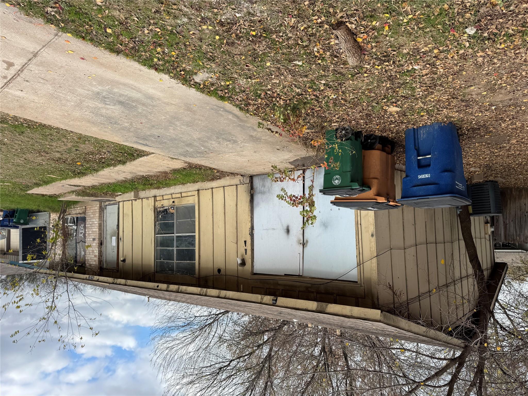 Distressed property exterior